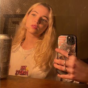 Meet your Posher, Claudia